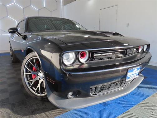 2016 Dodge Challenger SRT 392