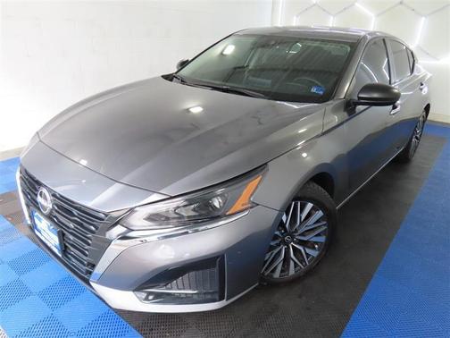 Gun Metallic 2024 Nissan Altima 2.5 SV