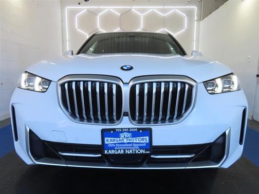 White 2024 BMW X5 sDrive40i