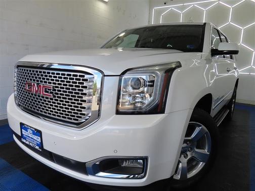 White 2017 GMC Yukon Denali