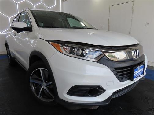 White 2021 Honda HR-V EX