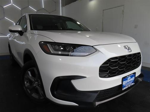 White 2026 Honda HR-V LX