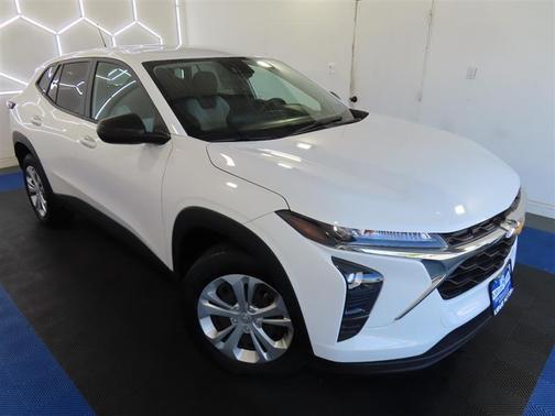 White 2024 Chevrolet Trax LS
