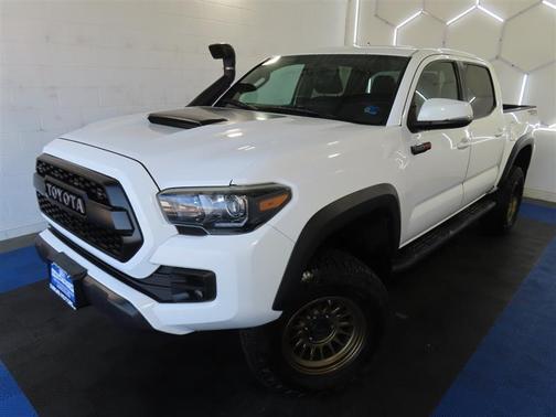 White 2017 Toyota Tacoma TRD Pro