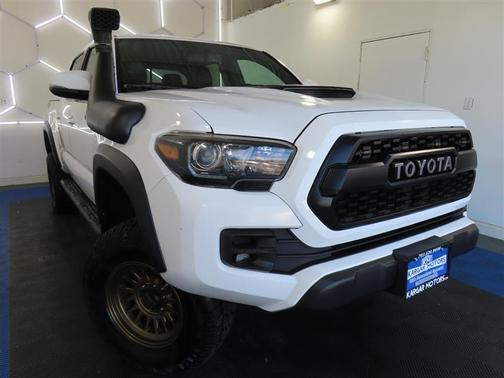 White 2017 Toyota Tacoma TRD Pro