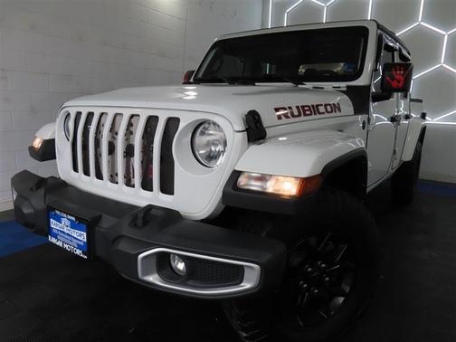 White 2022 Jeep Gladiator Sport