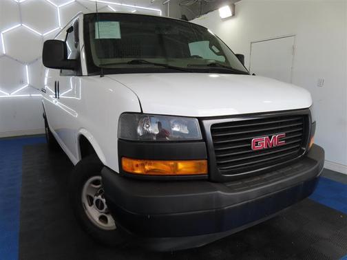 2023 GMC Savana 3500 Work Van