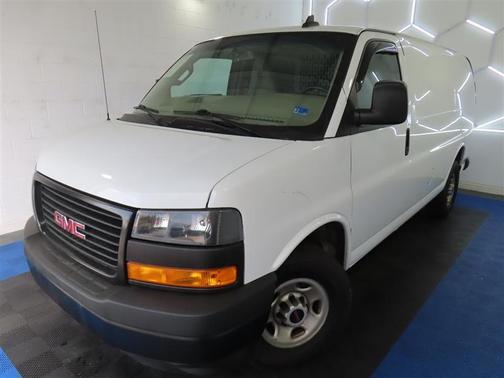 2023 GMC Savana 3500 Work Van