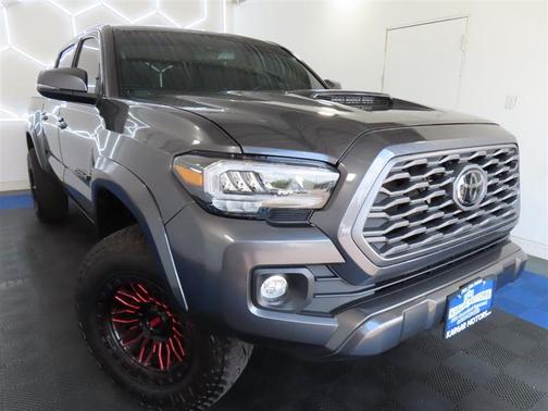 Black 2023 Toyota Tacoma TRD Sport