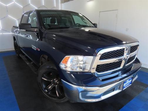 2018 RAM 1500 SLT