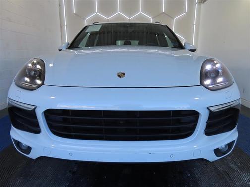 2017 Porsche Cayenne Platinum Edition