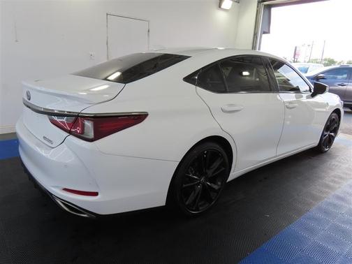 White 2022 Lexus ES 350 F Sport