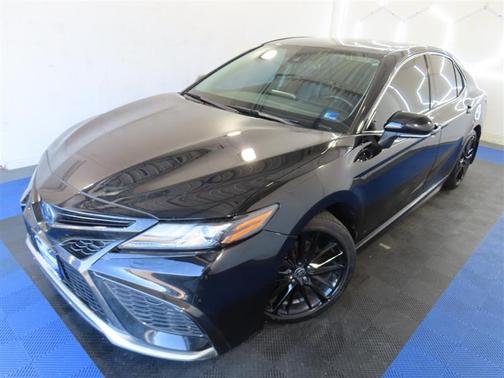 2023 Toyota Camry Hybrid XSE