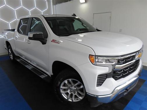 White 2025 Chevrolet Silverado 1500 LT