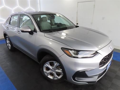 Silver 2025 Honda HR-V LX