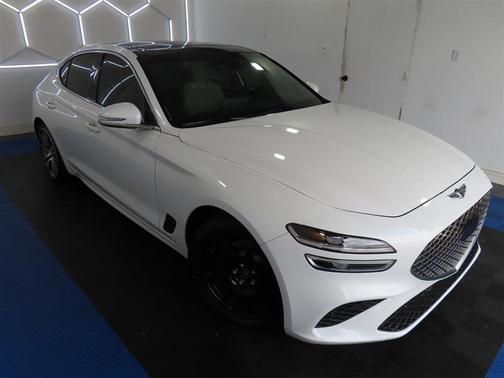 2022 Genesis G70 2.0T