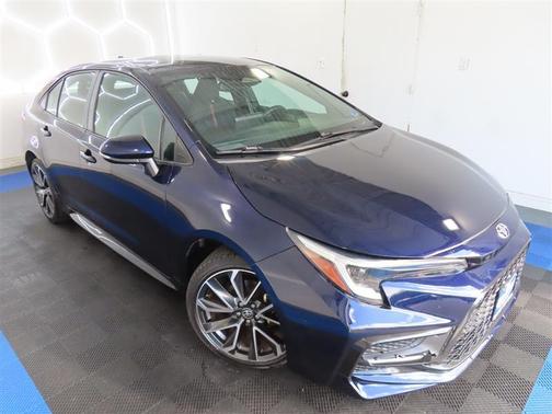 Black 2023 Toyota Corolla SE