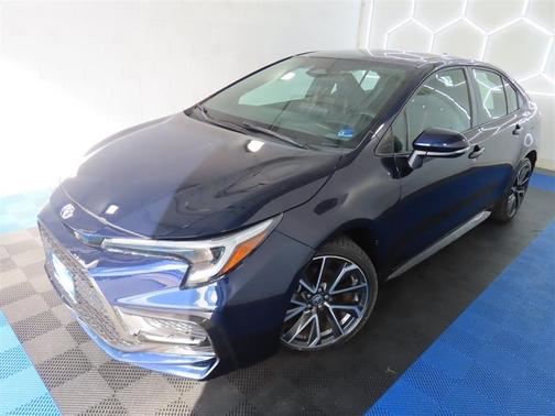 Black 2023 Toyota Corolla SE