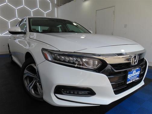 White 2018 Honda Accord EX