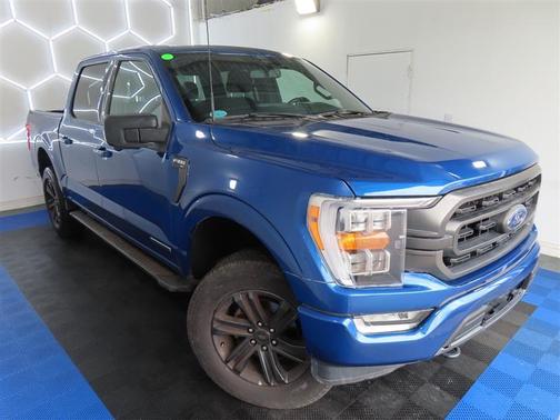 Blue 2022 Ford F-150 XLT