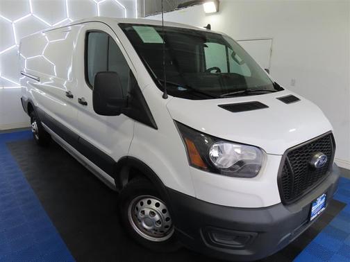 2022 Ford Transit-250 