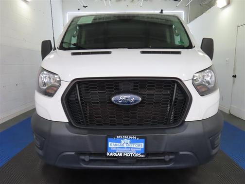 2022 Ford Transit-250 