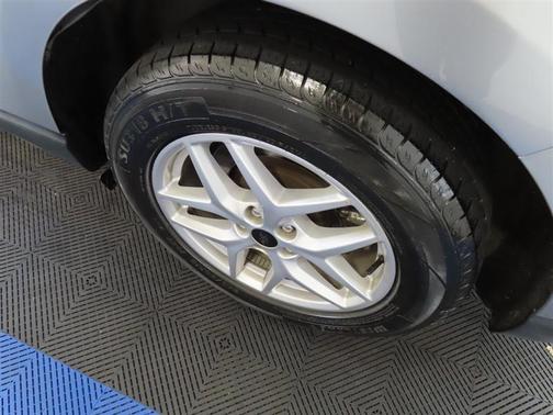 Silver 2023 Ford Edge SEL
