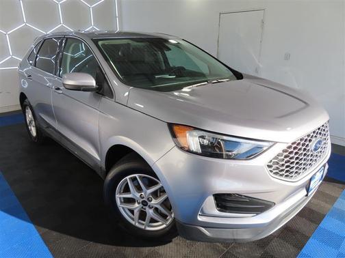 Silver 2023 Ford Edge SEL