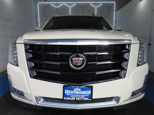 White 2015 Cadillac Escalade ESV Luxury