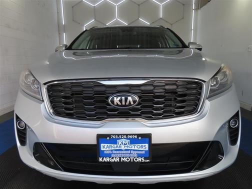 Silver 2019 Kia Sorento EX V6