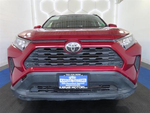 2019 Toyota RAV4 LE
