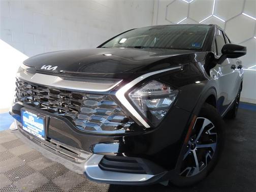 Black 2023 Kia Sportage EX