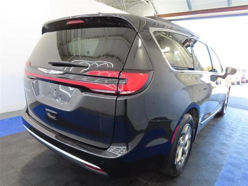 2022 Chrysler Pacifica Limited
