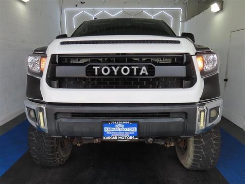 2014 Toyota Tundra SR5