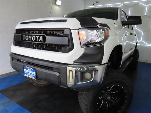 2014 Toyota Tundra SR5