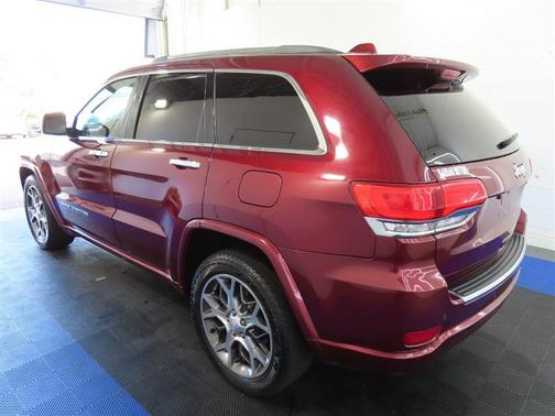 2020 Jeep Grand Cherokee Overland