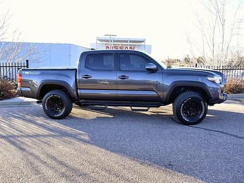 2017 Toyota Tacoma SR
