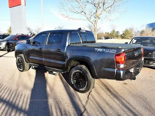 2017 Toyota Tacoma SR