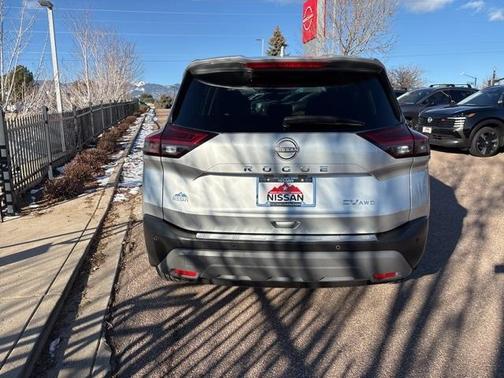 2023 Nissan Rogue SV