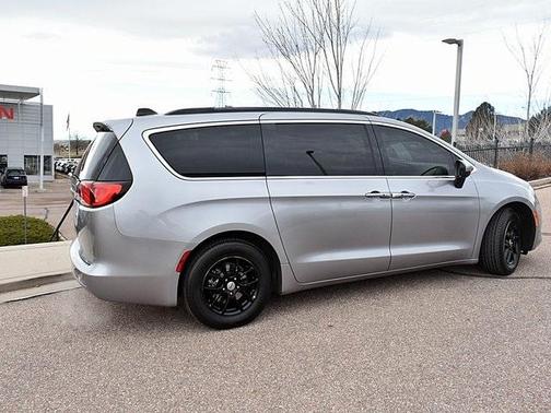 2021 Chrysler Voyager LXI
