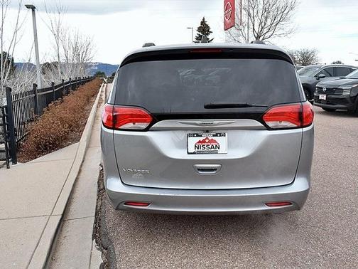 2021 Chrysler Voyager LXI