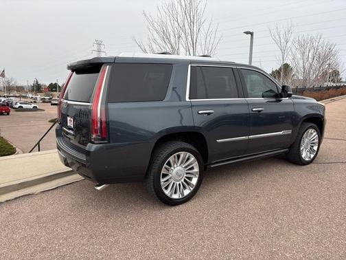 2019 Cadillac Escalade Platinum