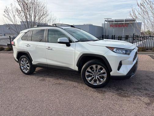 Blizzard Pearl 2020 Toyota RAV4 Limited