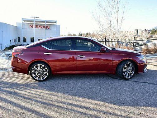 2023 Nissan Altima 2.5 SL