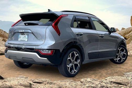 Steel Gray 2024 Kia Niro SX Touring