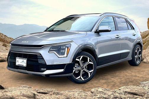 Steel Gray 2024 Kia Niro SX Touring