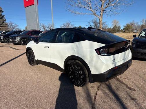 2026 Nissan Leaf PLAT+