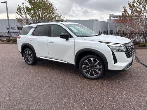 Everest White P 2026 Nissan Pathfinder Platinum