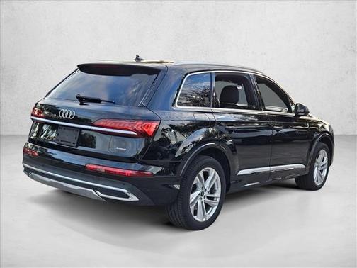 2021 Audi Q7 45 Premium