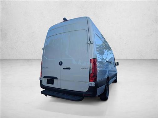 2025 Mercedes-Benz Sprinter 2500 High Roof